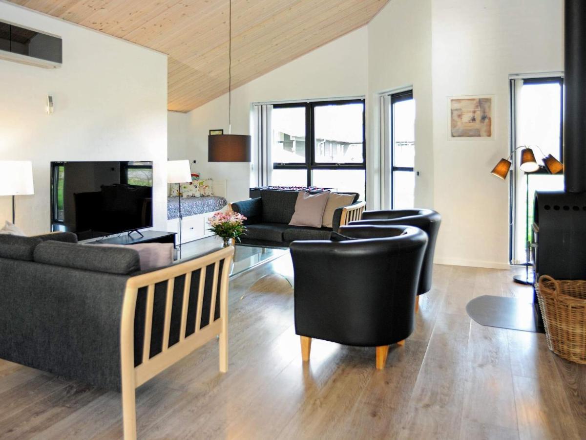 8 Person Holiday Home In Ansager 외부 사진