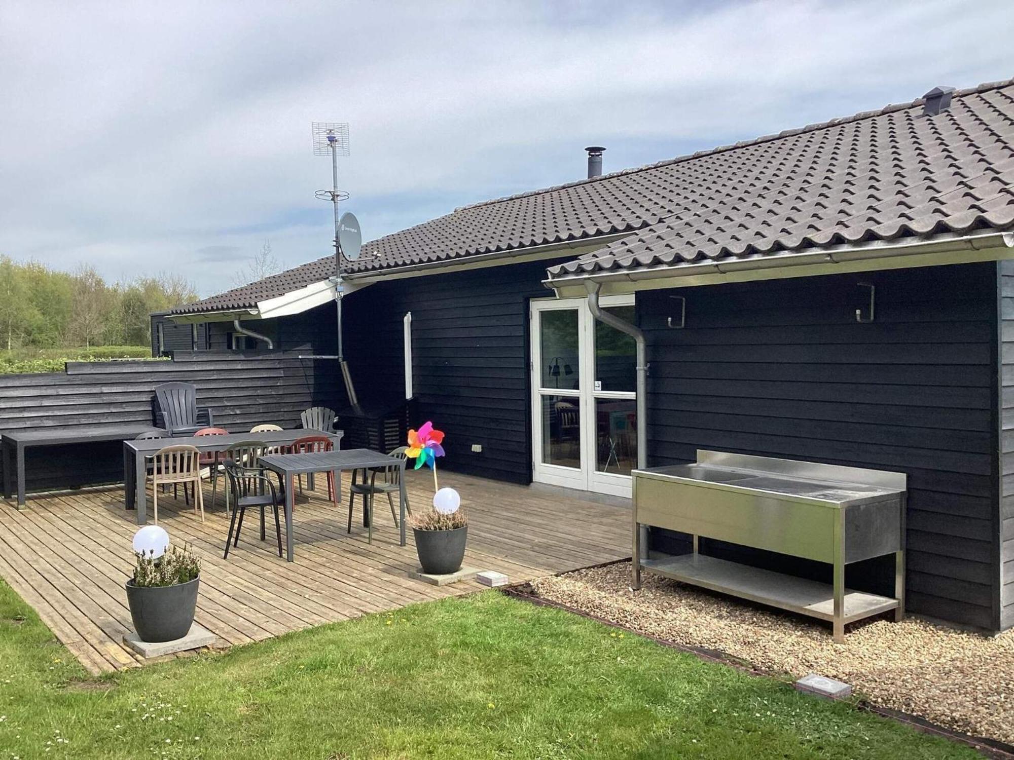 8 Person Holiday Home In Ansager 외부 사진